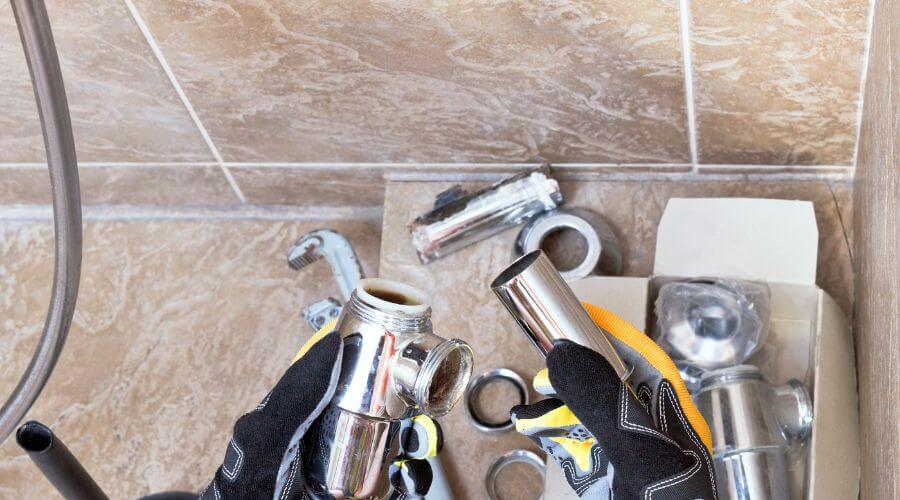 Expert Emergency Roof Repairs services in Knickerbocker, TX